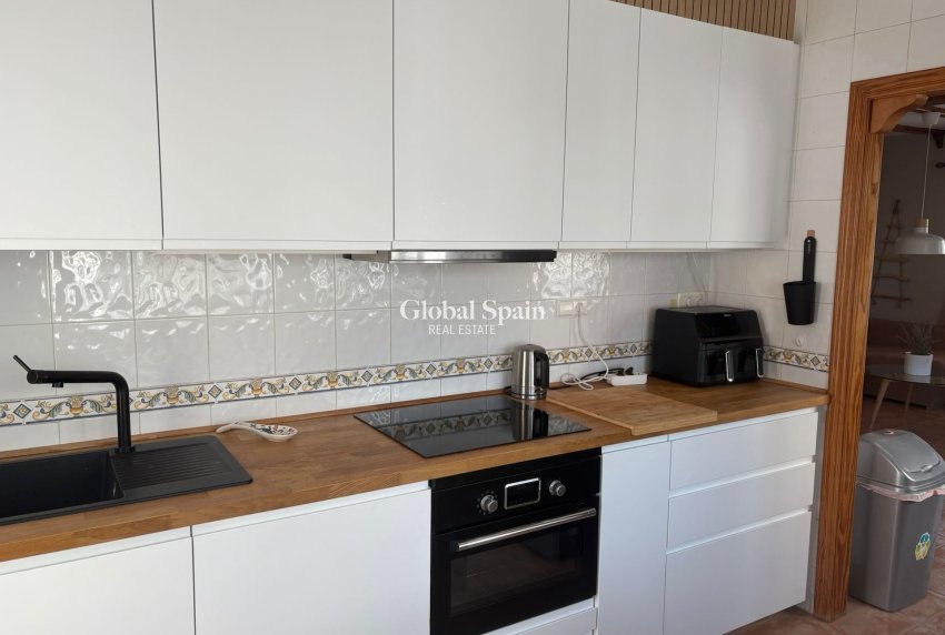 Resale - HOUSE -
ALGORFA