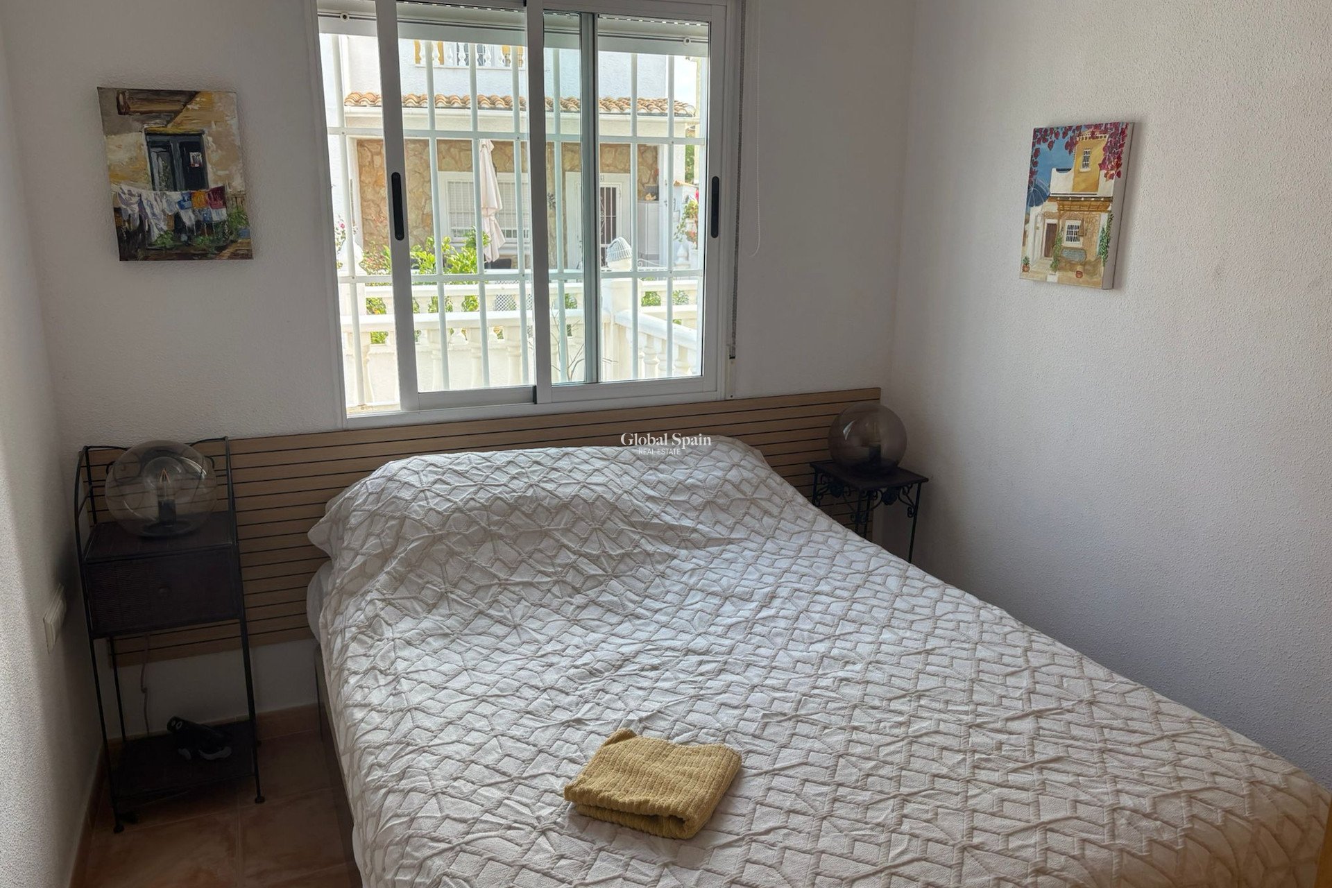 Resale - HOUSE -
ALGORFA
