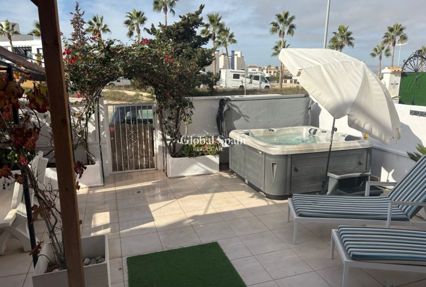 Resale - HOUSE -
ALGORFA