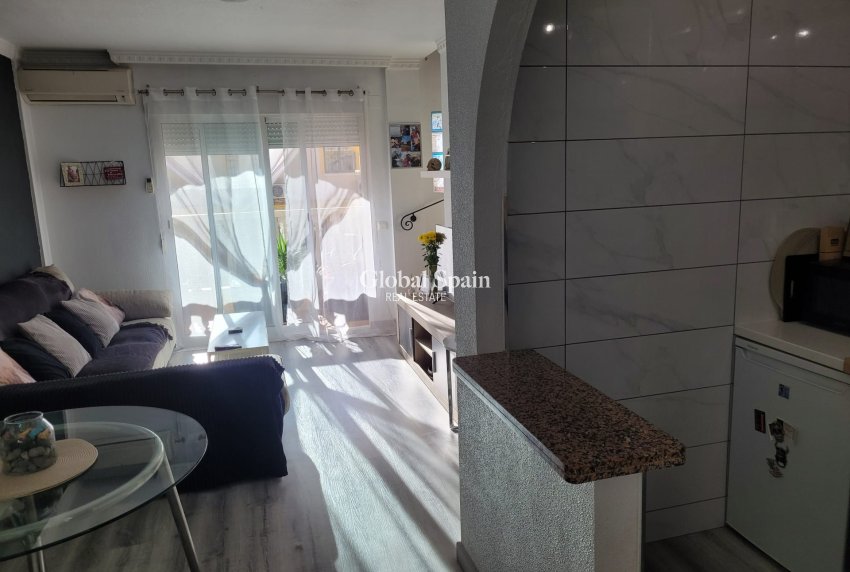Resale - HOUSE -
ALGORFA