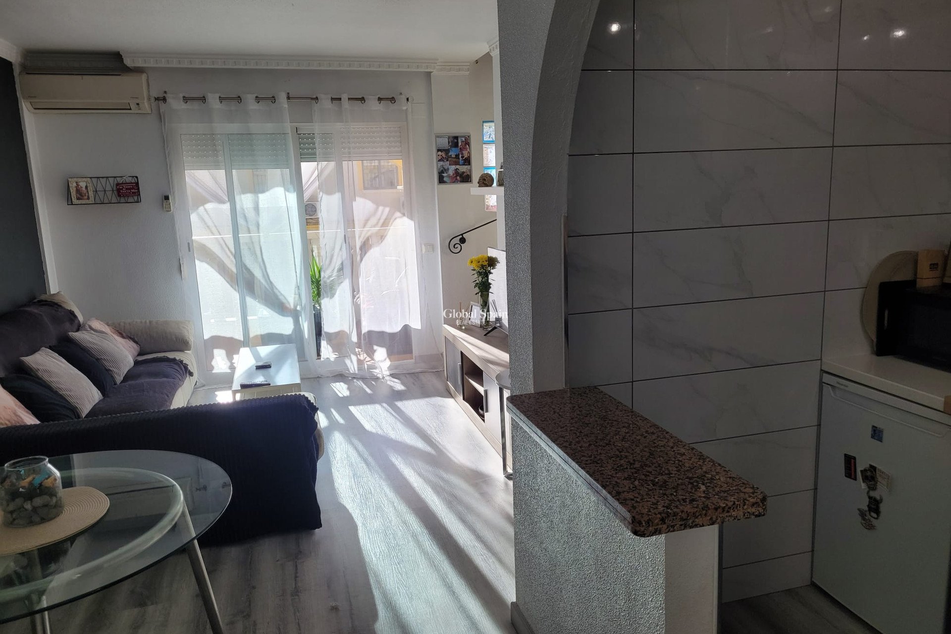 Resale - HOUSE -
ALGORFA