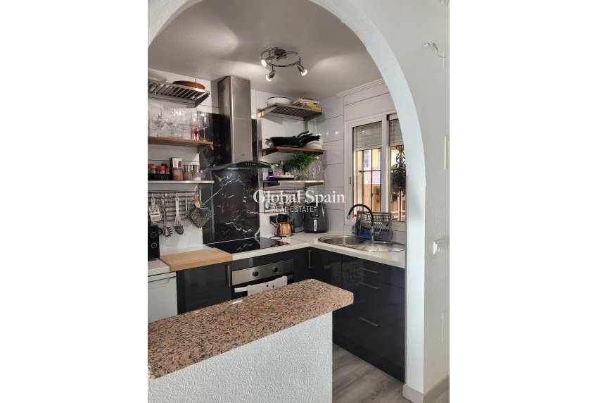 Resale - HOUSE -
ALGORFA