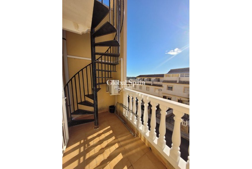 Resale - HOUSE -
ALGORFA