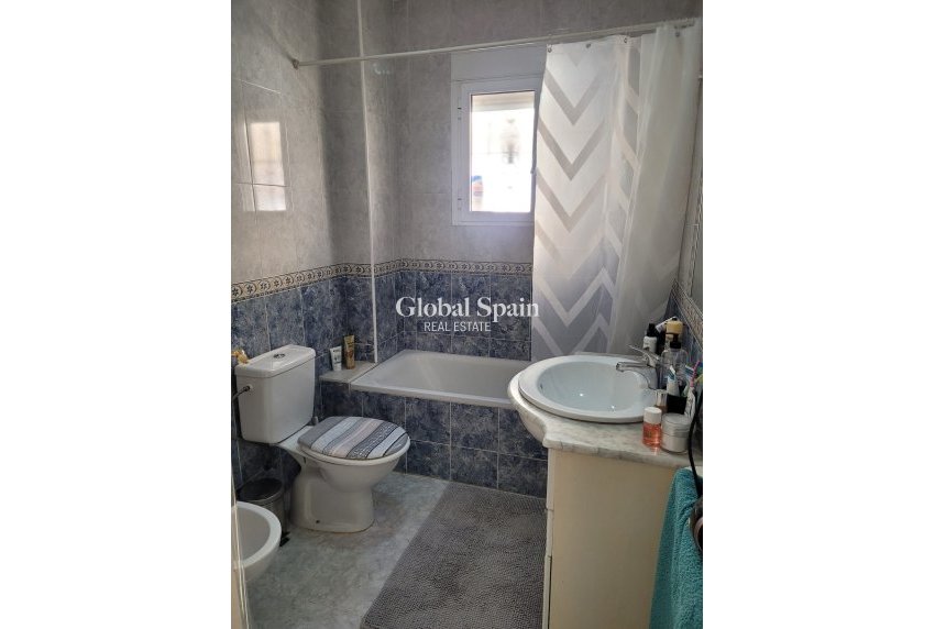 Resale - HOUSE -
ALGORFA