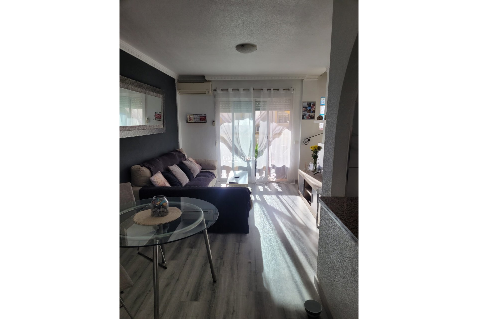 Resale - HOUSE -
ALGORFA