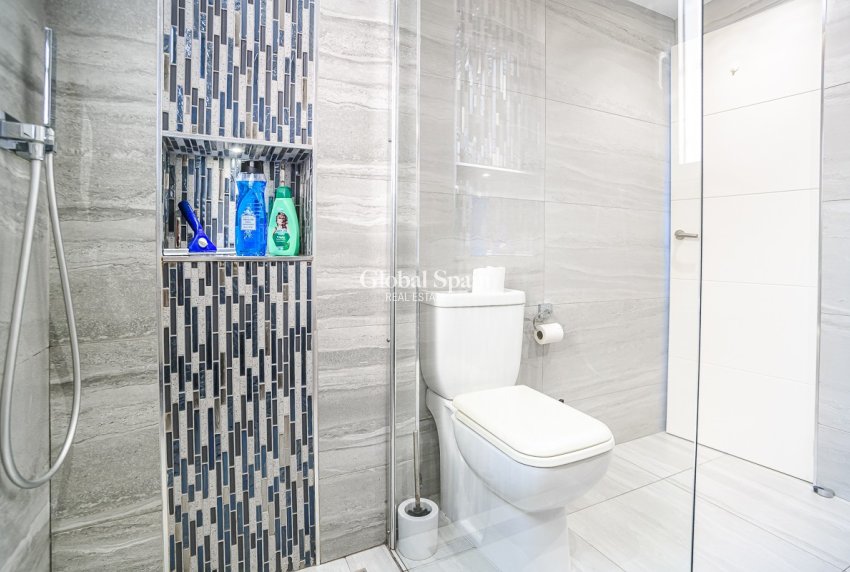 Resale - HOUSE -
ALGORFA