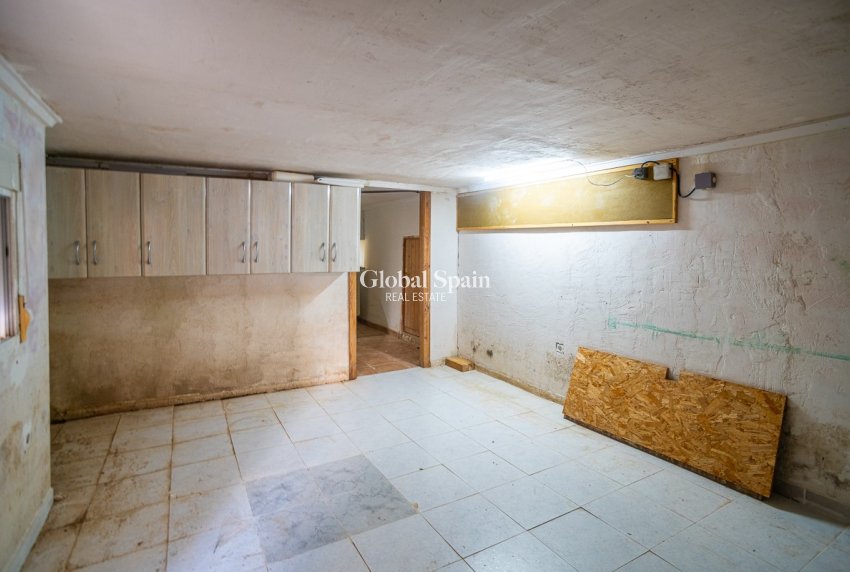 Resale - HOUSE -
ALGORFA
