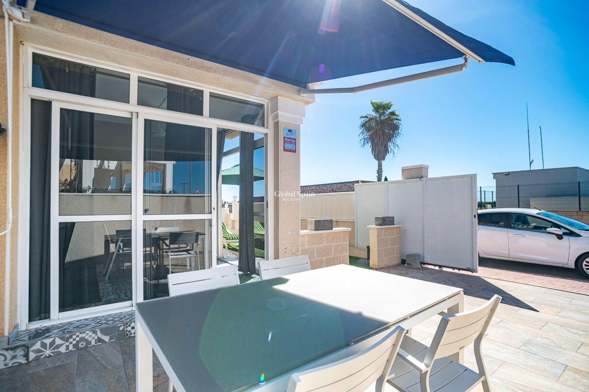 Resale - HOUSE -
ALGORFA