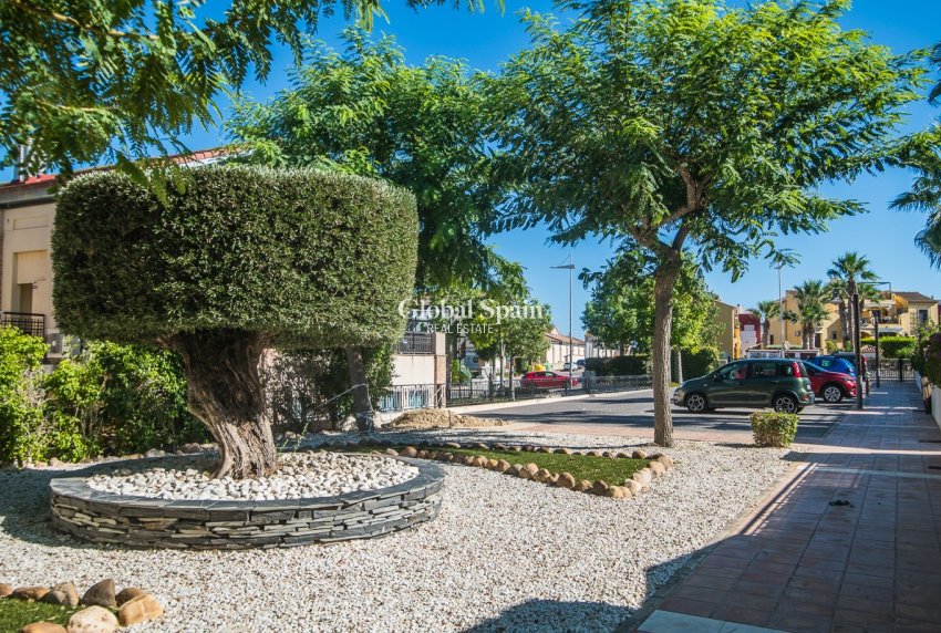 Resale - HOUSE -
ALGORFA