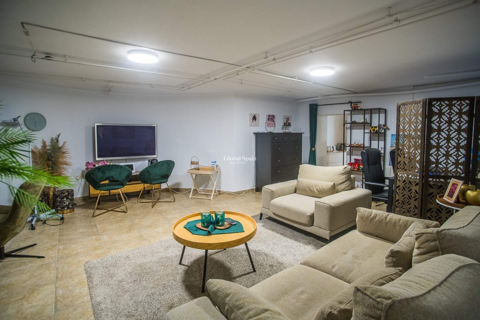 Resale - HOUSE -
ALGORFA