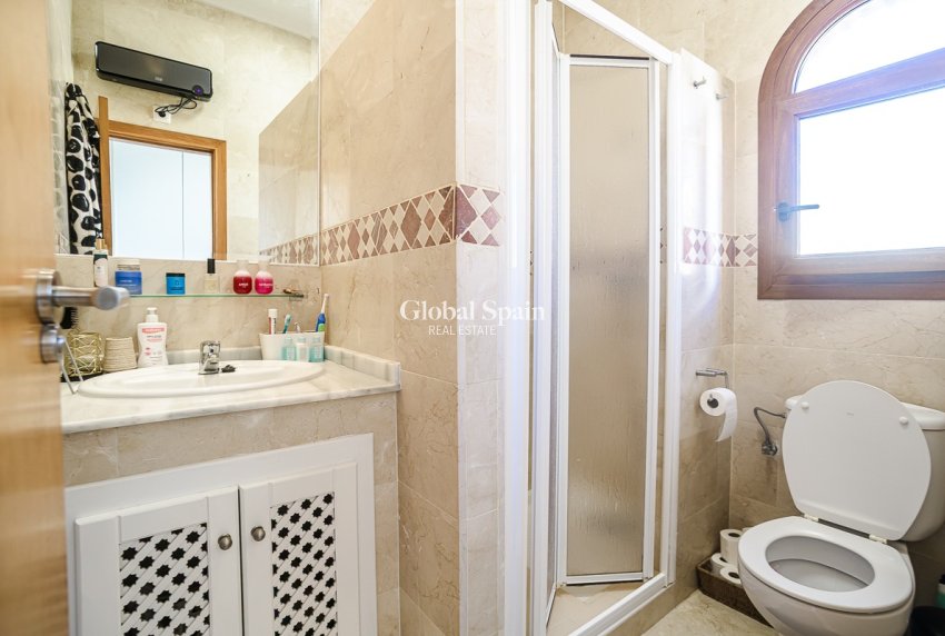 Resale - HOUSE -
ALGORFA