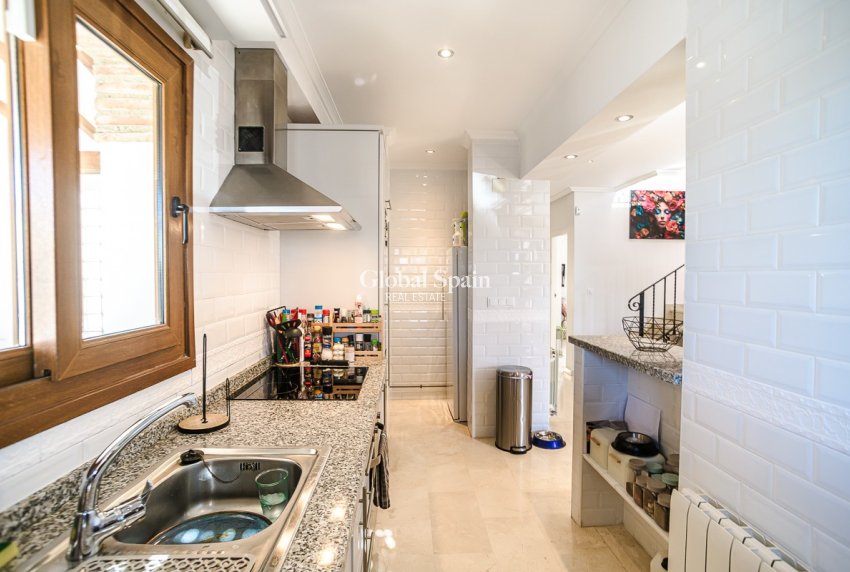Resale - HOUSE -
ALGORFA