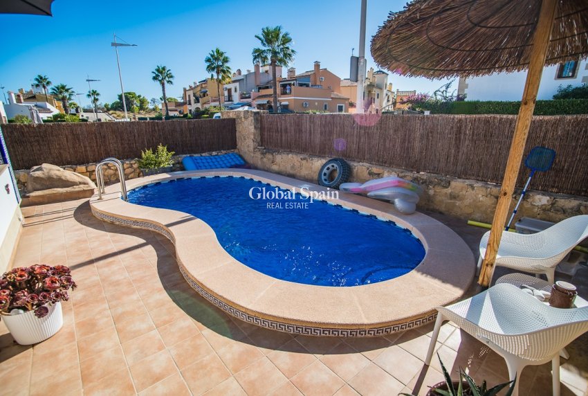 Resale - HOUSE -
ALGORFA