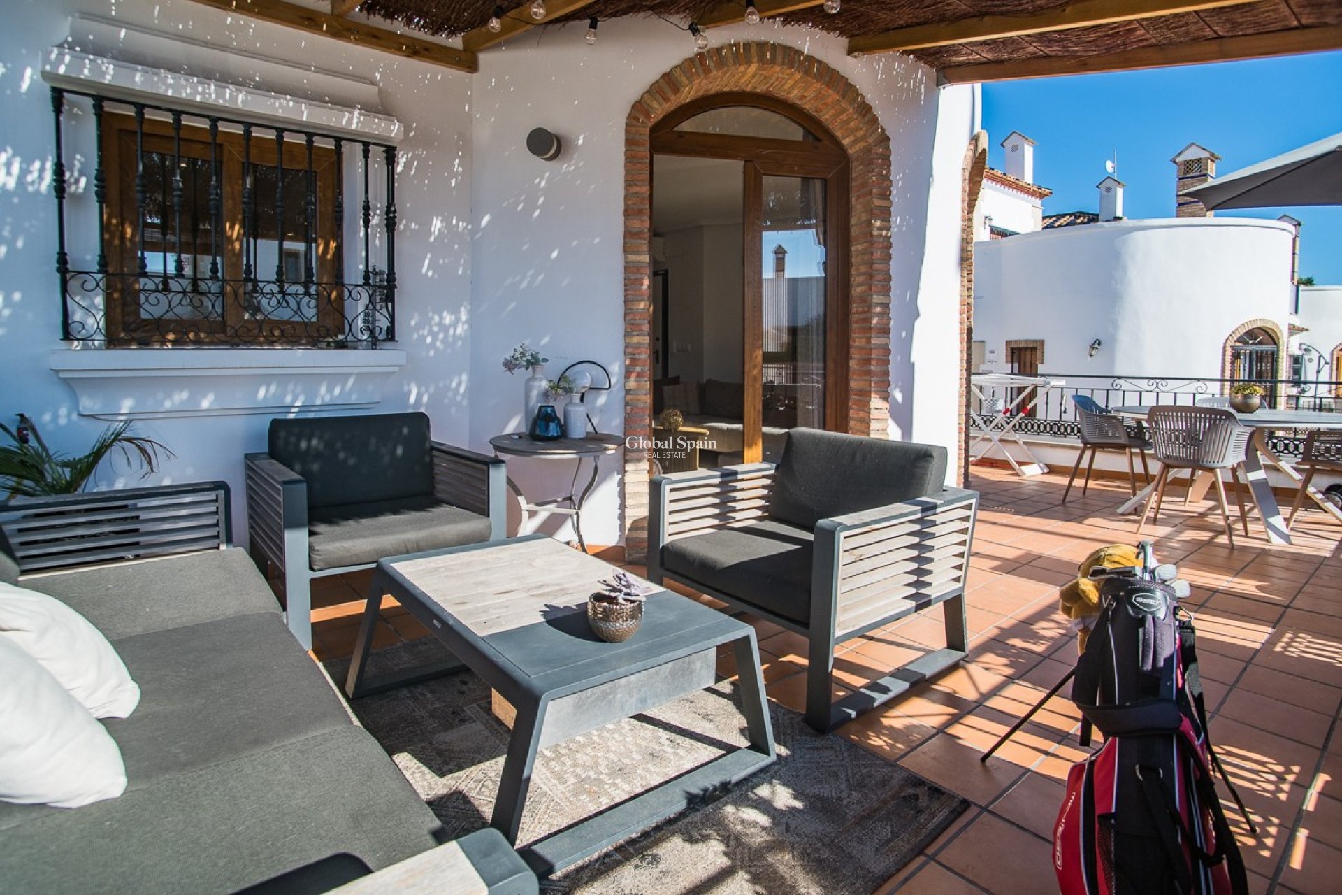 Resale - HOUSE -
ALGORFA