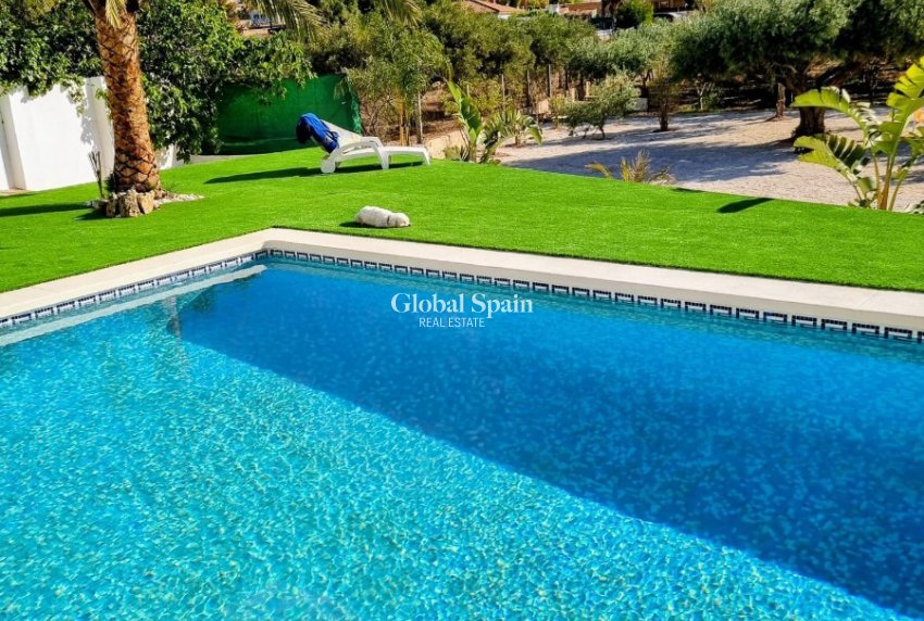 Resale - HOUSE -
ALICANTE - Moralet - Cañada del Fenollar