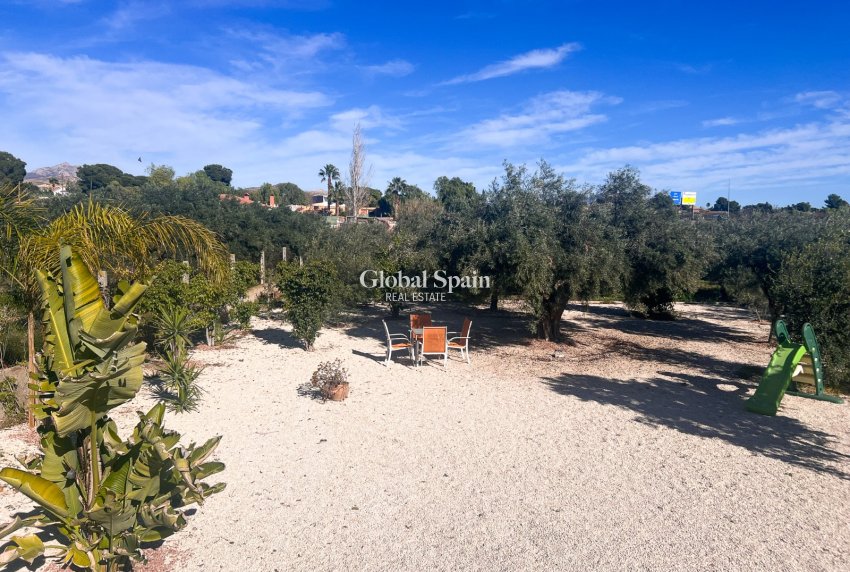 Resale - HOUSE -
ALICANTE - Moralet - Cañada del Fenollar