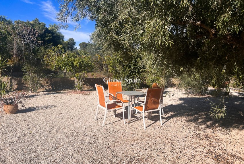 Resale - HOUSE -
ALICANTE - Moralet - Cañada del Fenollar