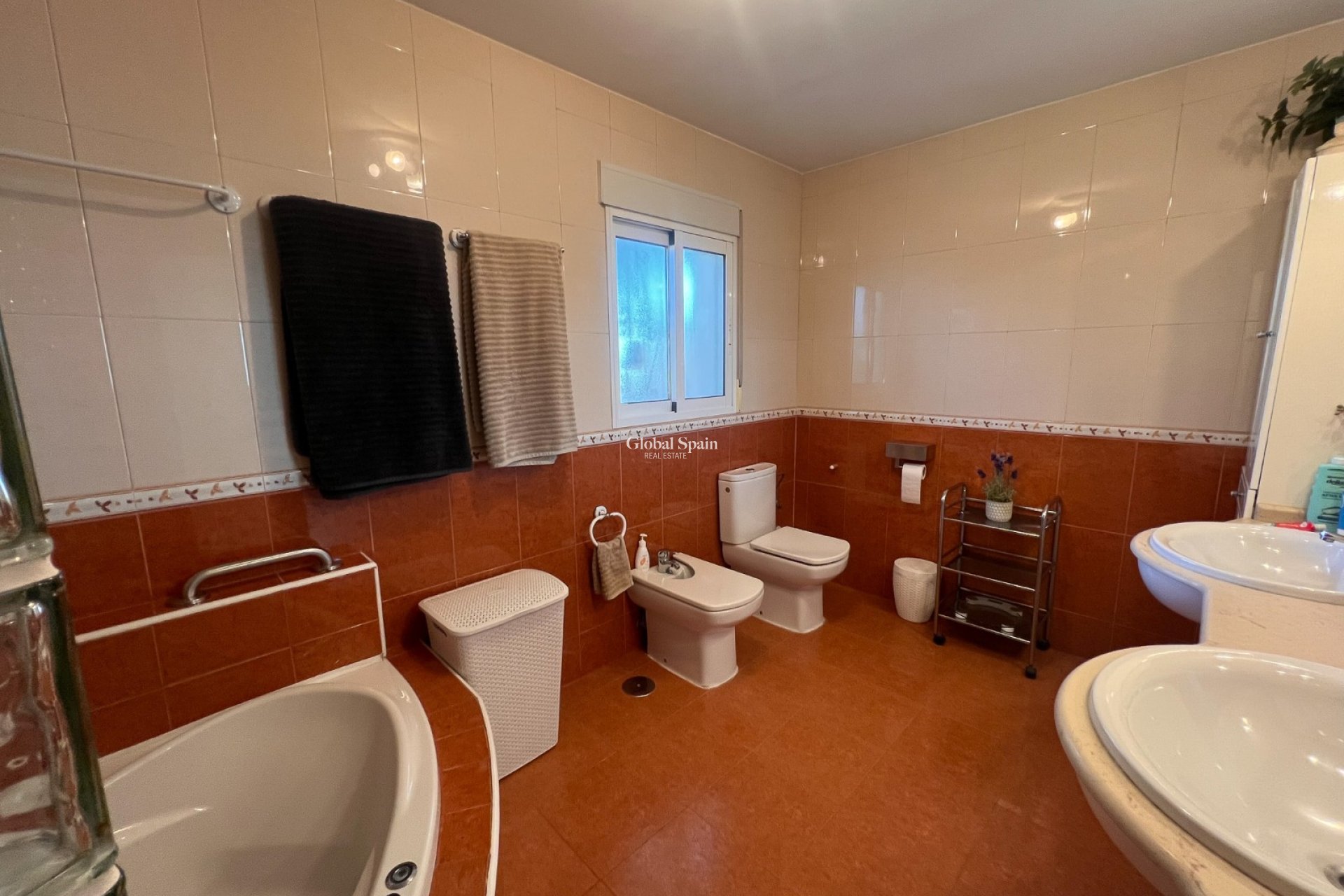 Resale - HOUSE -
ALICANTE - Moralet - Cañada del Fenollar