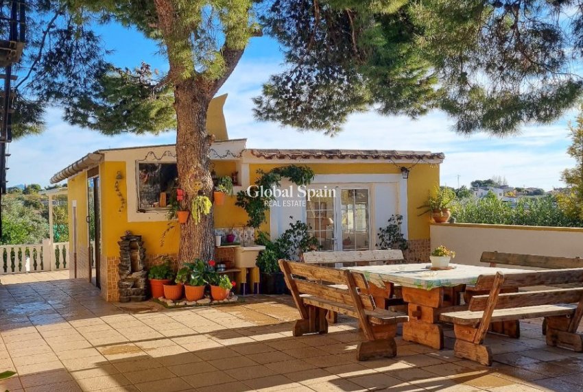 Resale - HOUSE -
ALICANTE - Moralet - Cañada del Fenollar