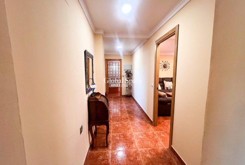Resale - HOUSE -
ALICANTE - Moralet - Cañada del Fenollar