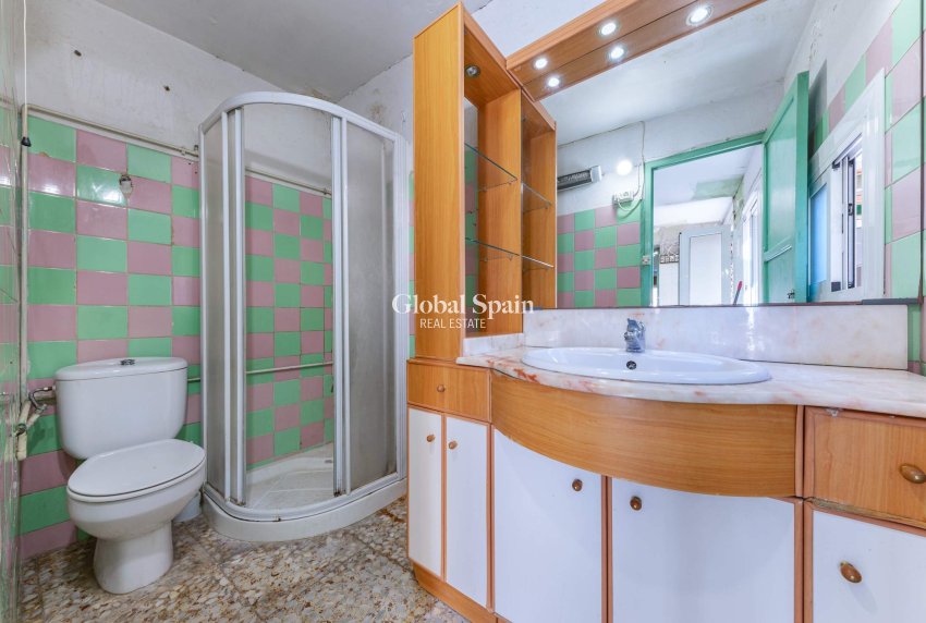 Resale - HOUSE -
ALICANTE - San Agustín