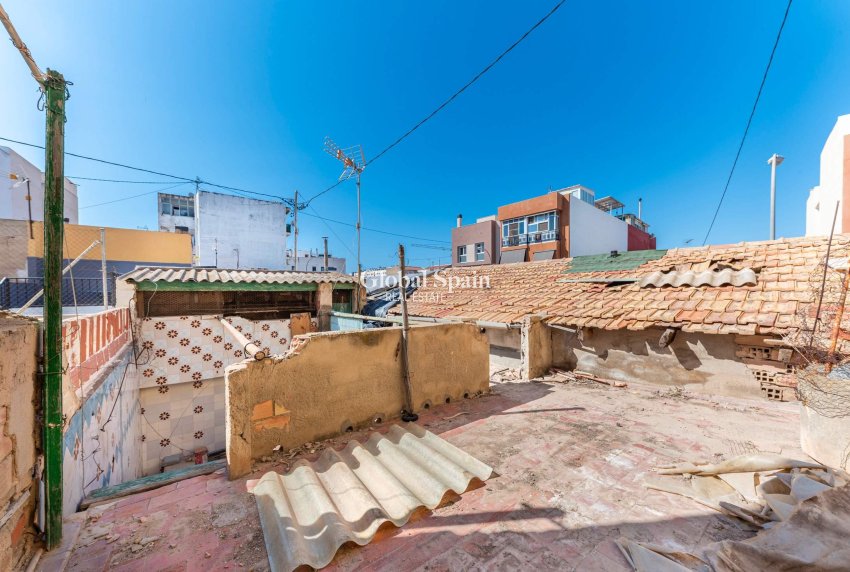 Resale - HOUSE -
ALICANTE - San Agustín