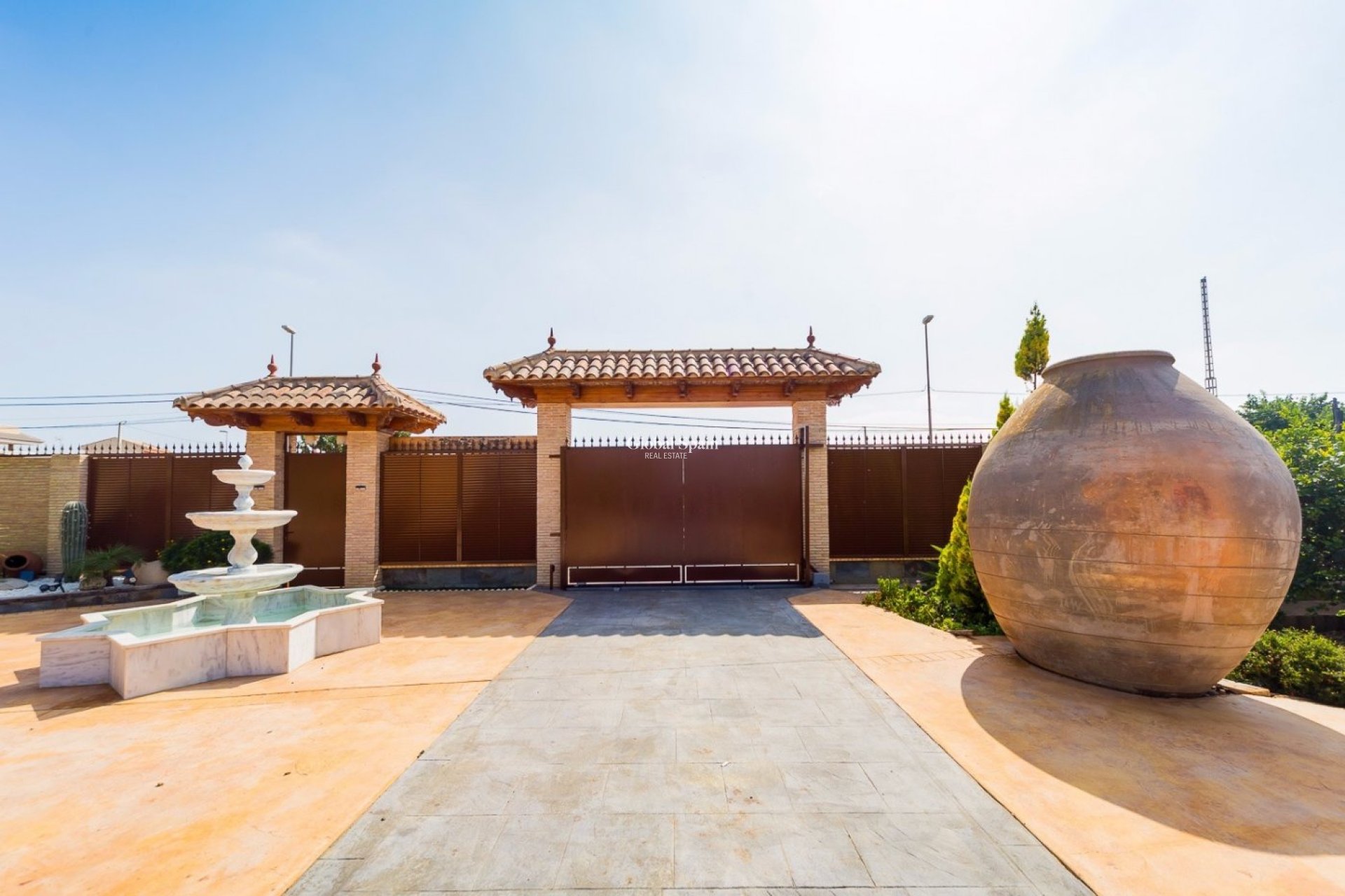 Resale - HOUSE -
ALMORADÍ - Camino De Catral