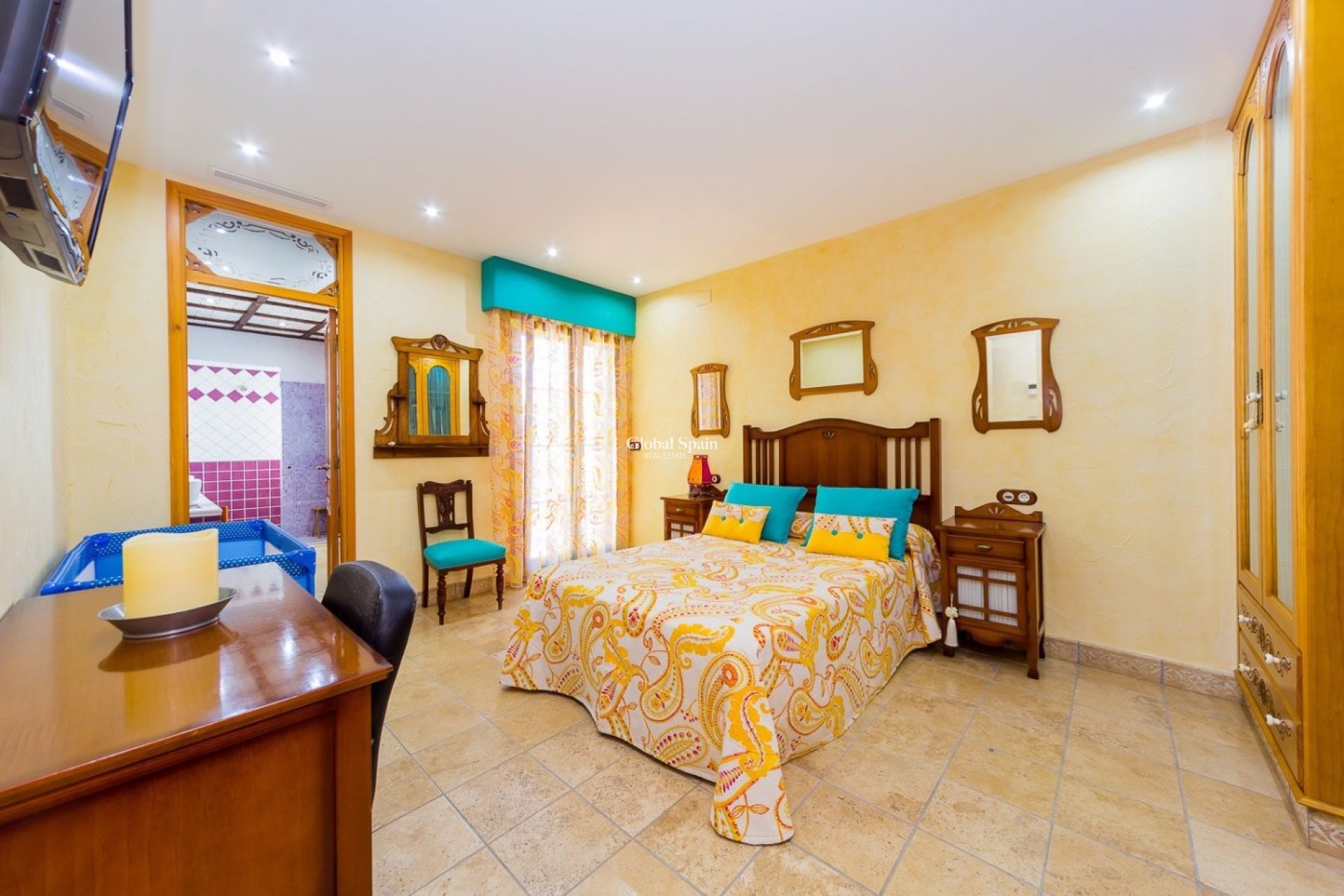 Resale - HOUSE -
ALMORADÍ - Camino De Catral