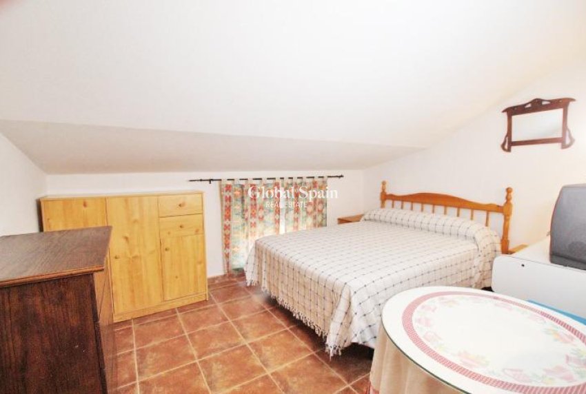 Resale - HOUSE -
ALMORADÍ - Comunidad Valenciana