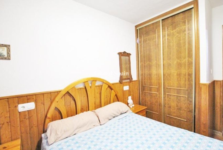 Resale - HOUSE -
ALMORADÍ - Comunidad Valenciana