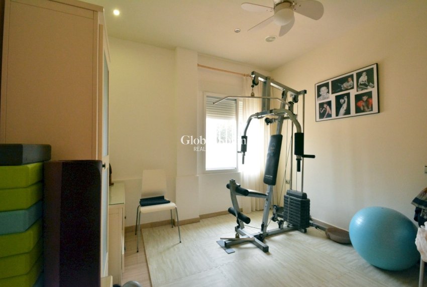 Resale - HOUSE -
ALMORADÍ - Inland