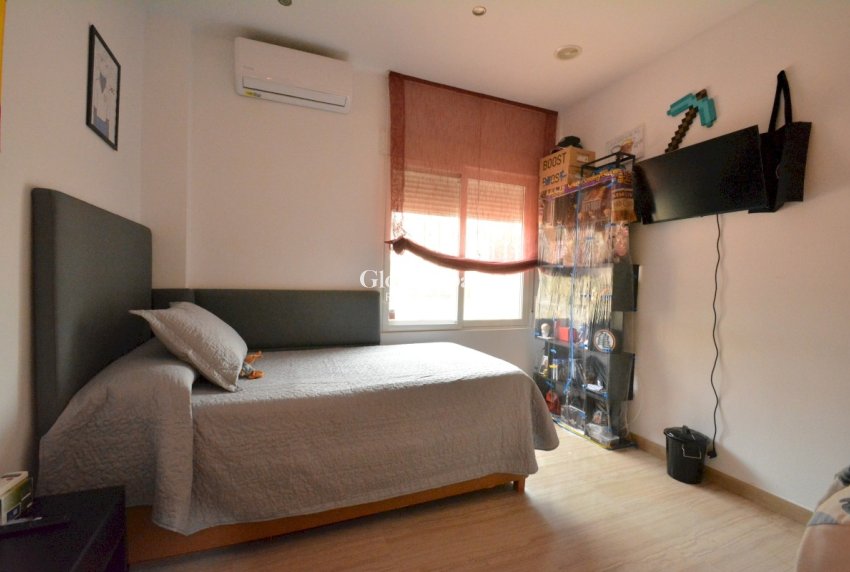 Resale - HOUSE -
ALMORADÍ - Inland