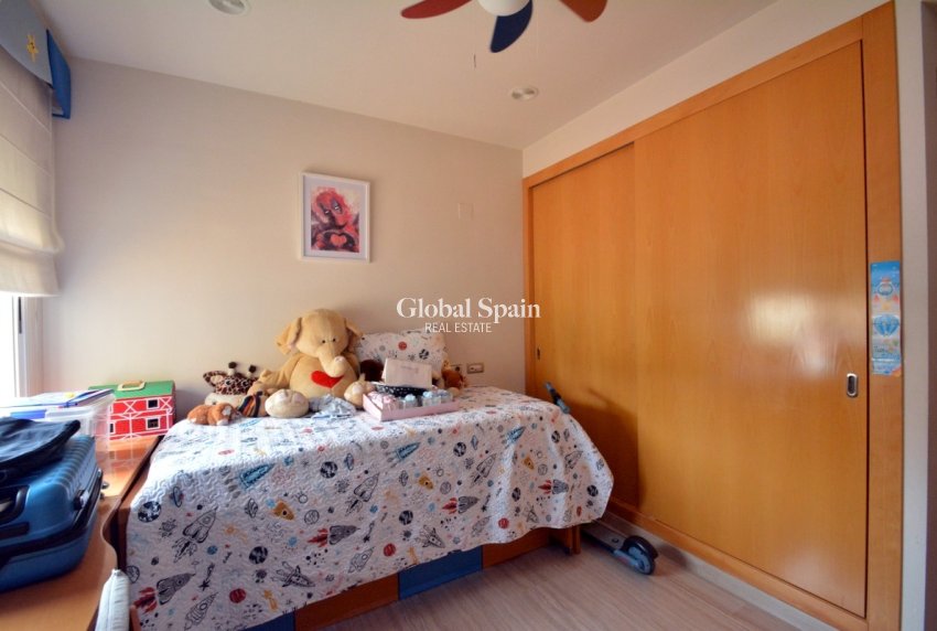 Resale - HOUSE -
ALMORADÍ - Inland