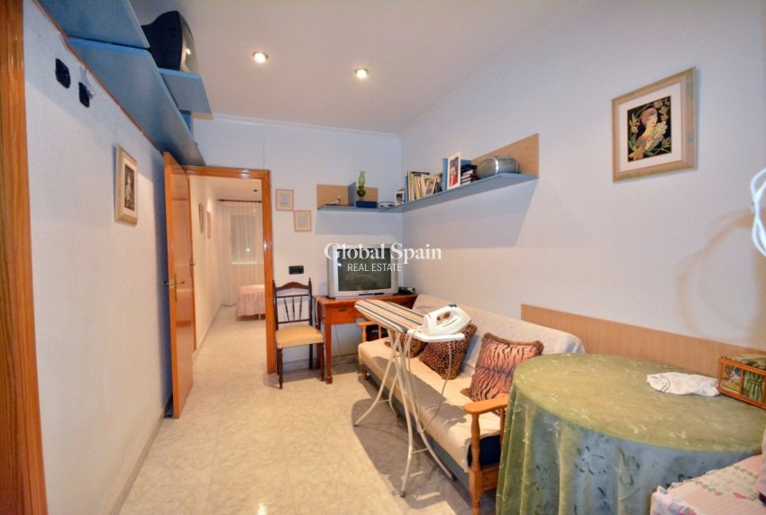 Resale - HOUSE -
ALMORADÍ - Inland