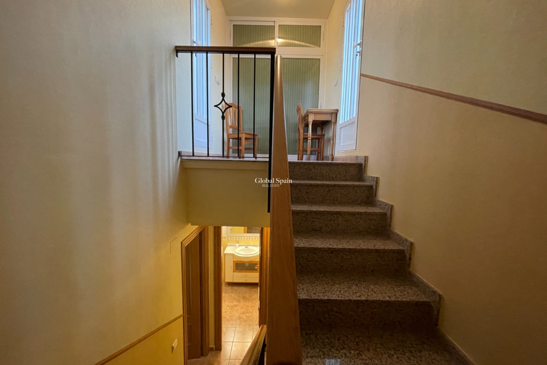 Resale - HOUSE -
ALMORADÍ - Inland