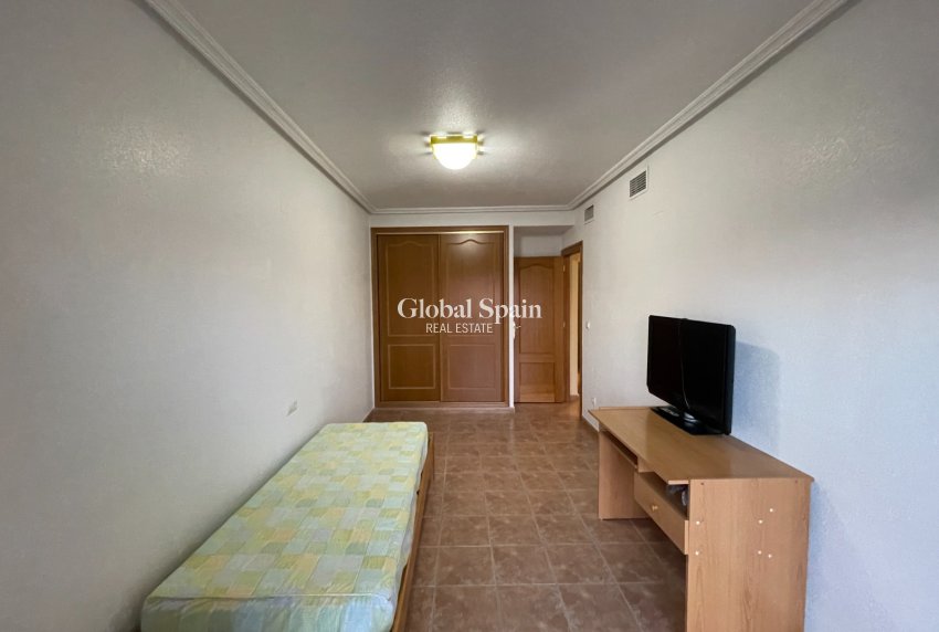 Resale - HOUSE -
ALMORADÍ - Inland