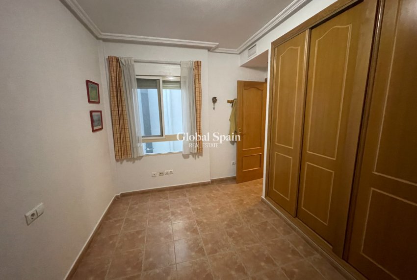 Resale - HOUSE -
ALMORADÍ - Inland