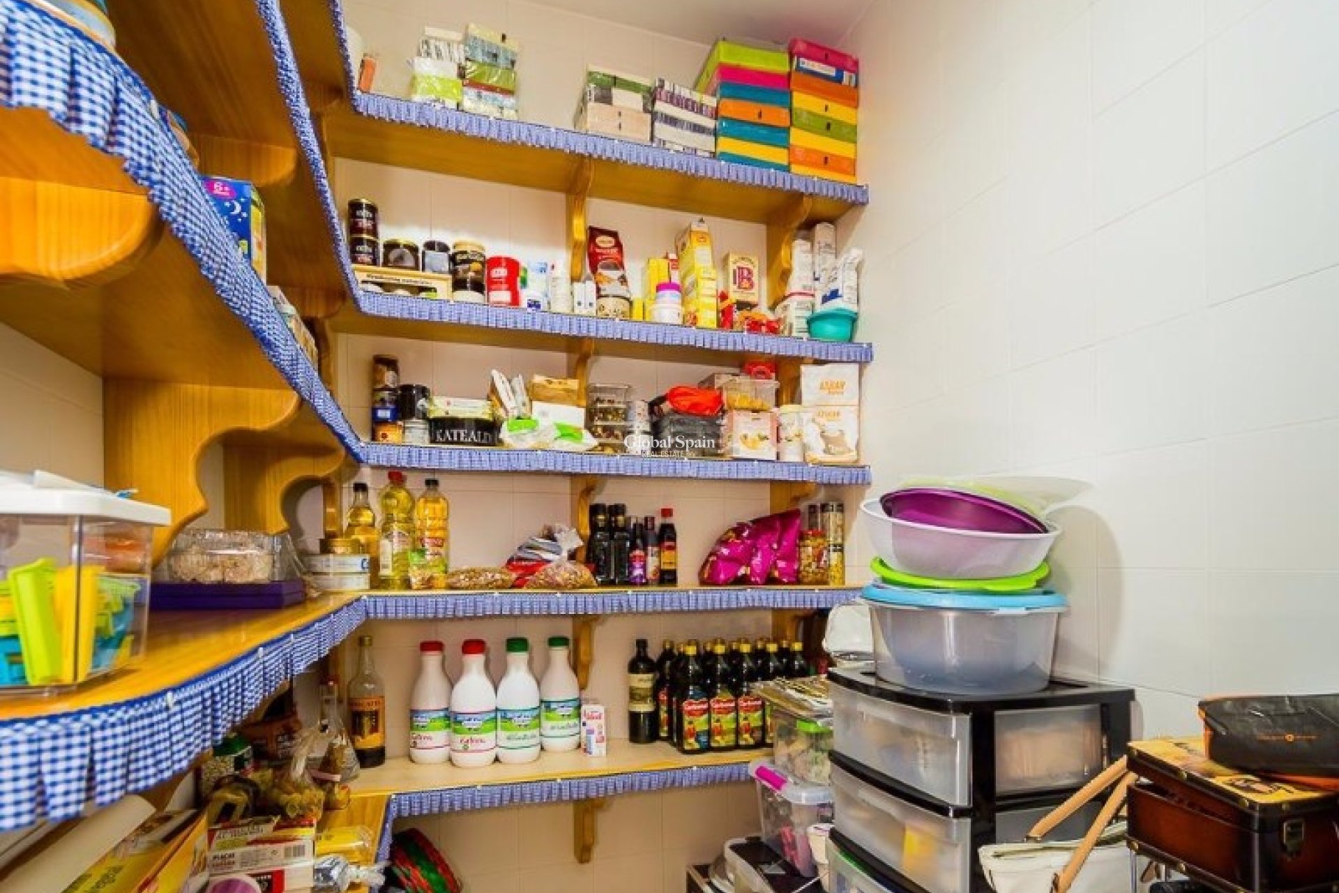 Resale - HOUSE -
ALMORADÍ - Inland