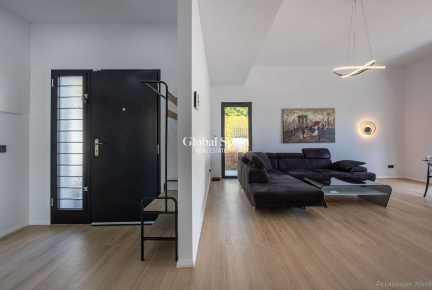 Resale - HOUSE -
ALTEA - Costa Blanca