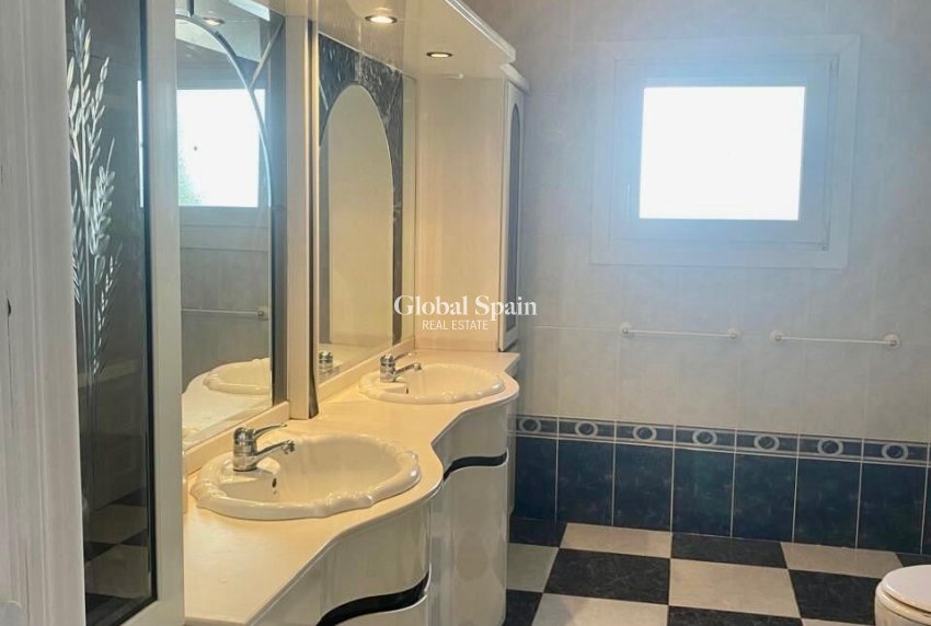 Resale - HOUSE -
ALTEA - Palau Cuesta Narices