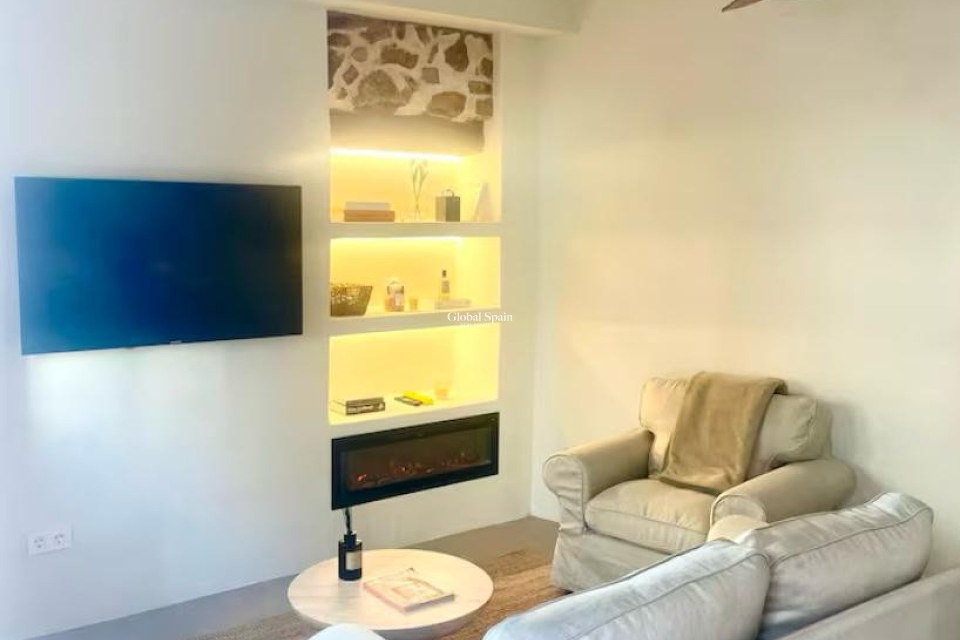 Resale - HOUSE -
ALTEA