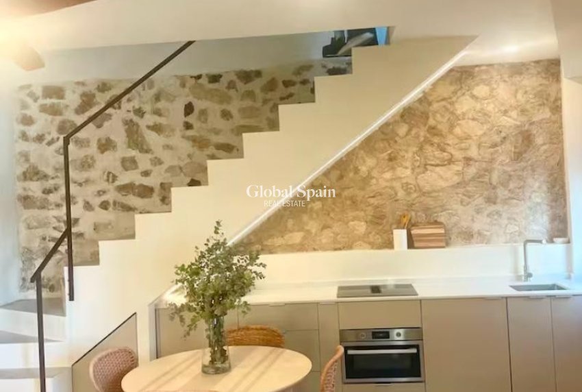 Resale - HOUSE -
ALTEA