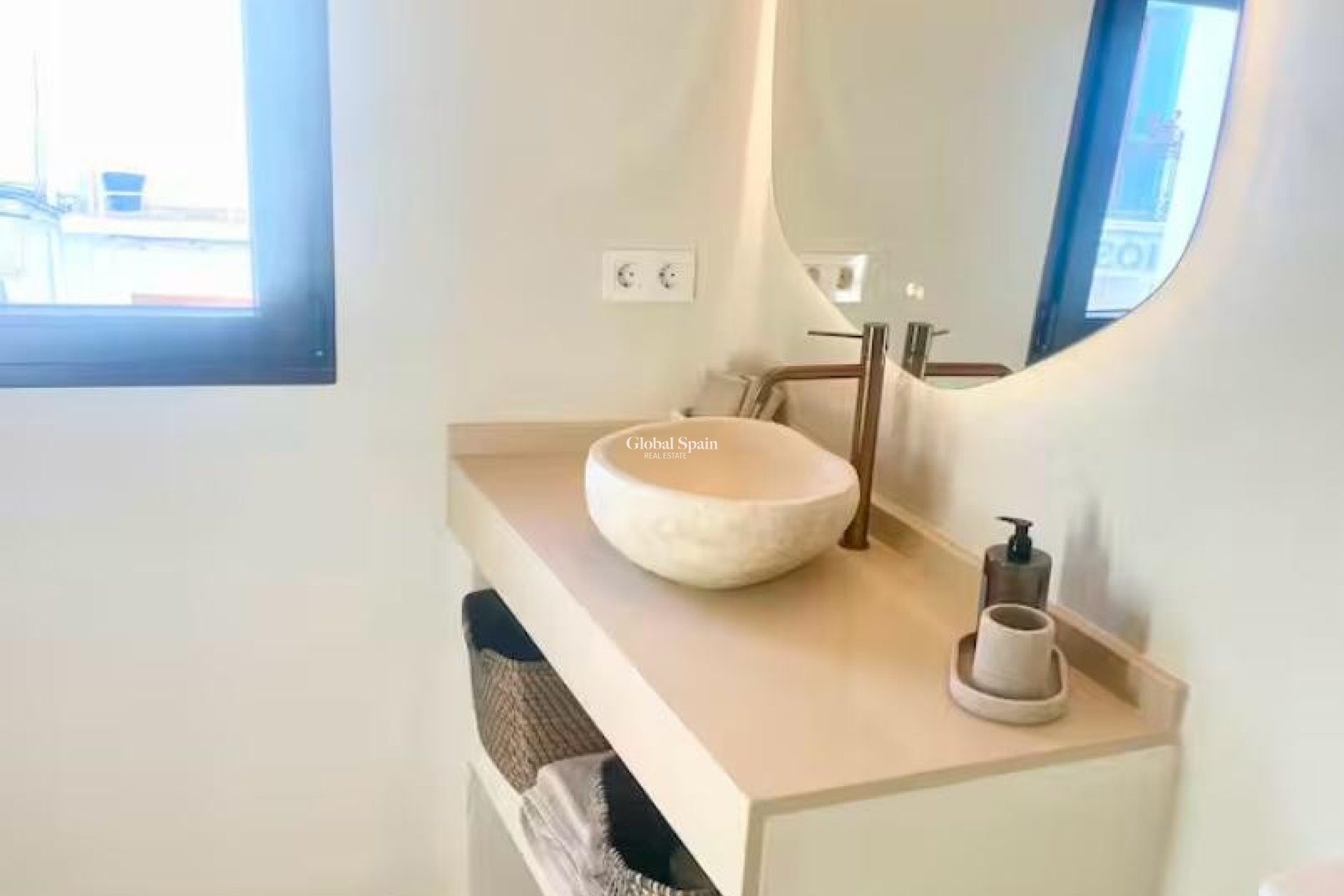 Resale - HOUSE -
ALTEA