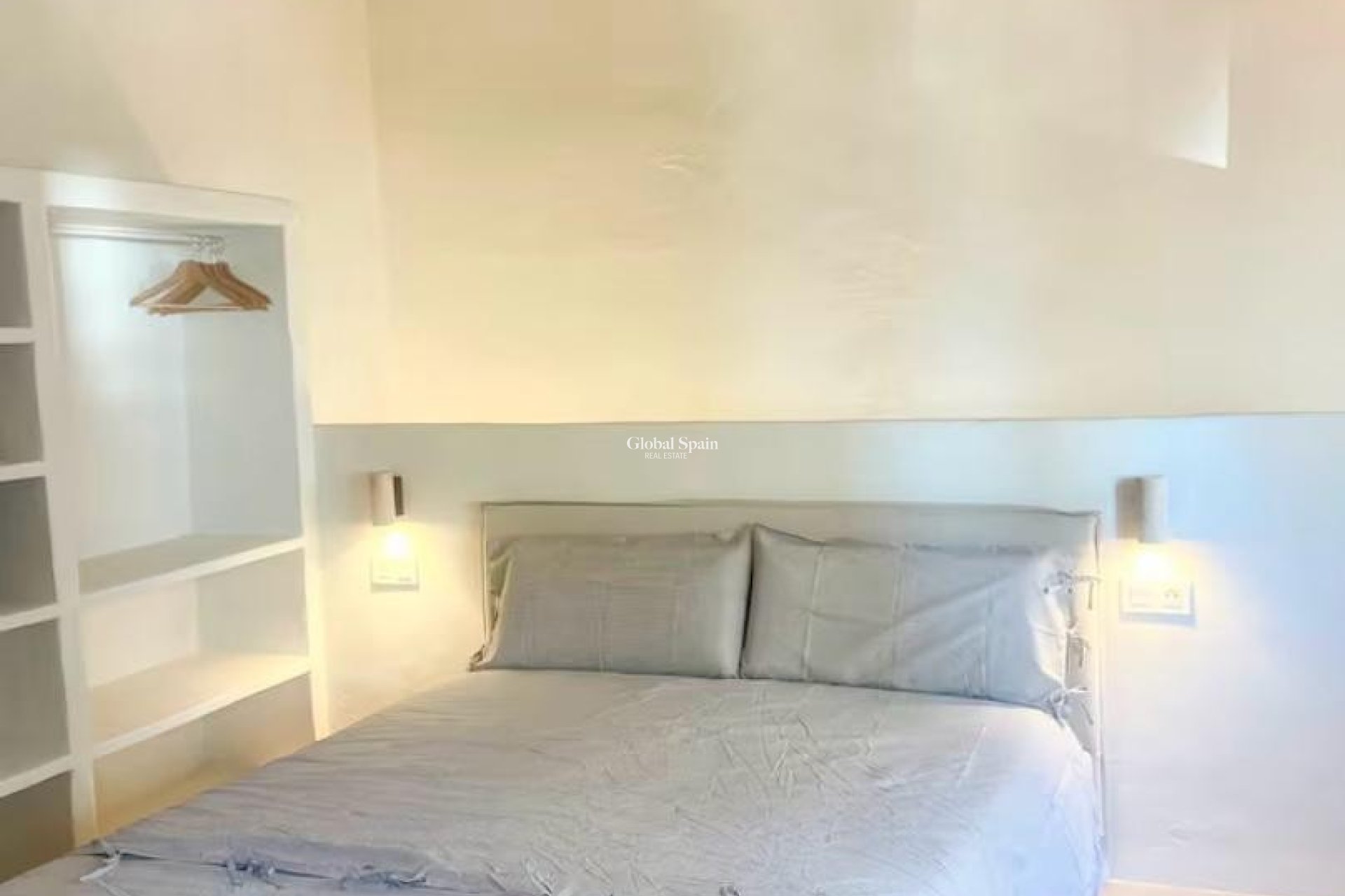 Resale - HOUSE -
ALTEA