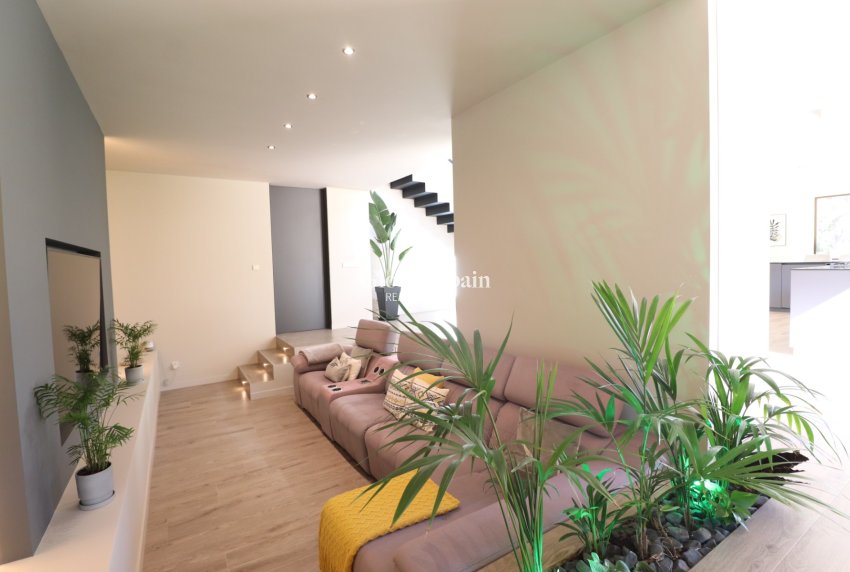 Resale - HOUSE -
Aspe - Aspe - Country