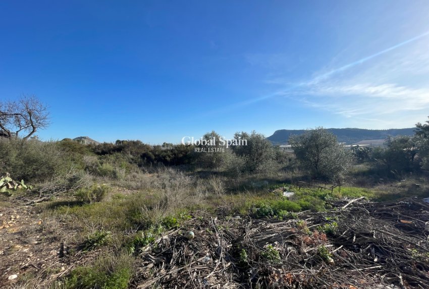 Resale - HOUSE -
ASPE - Inland