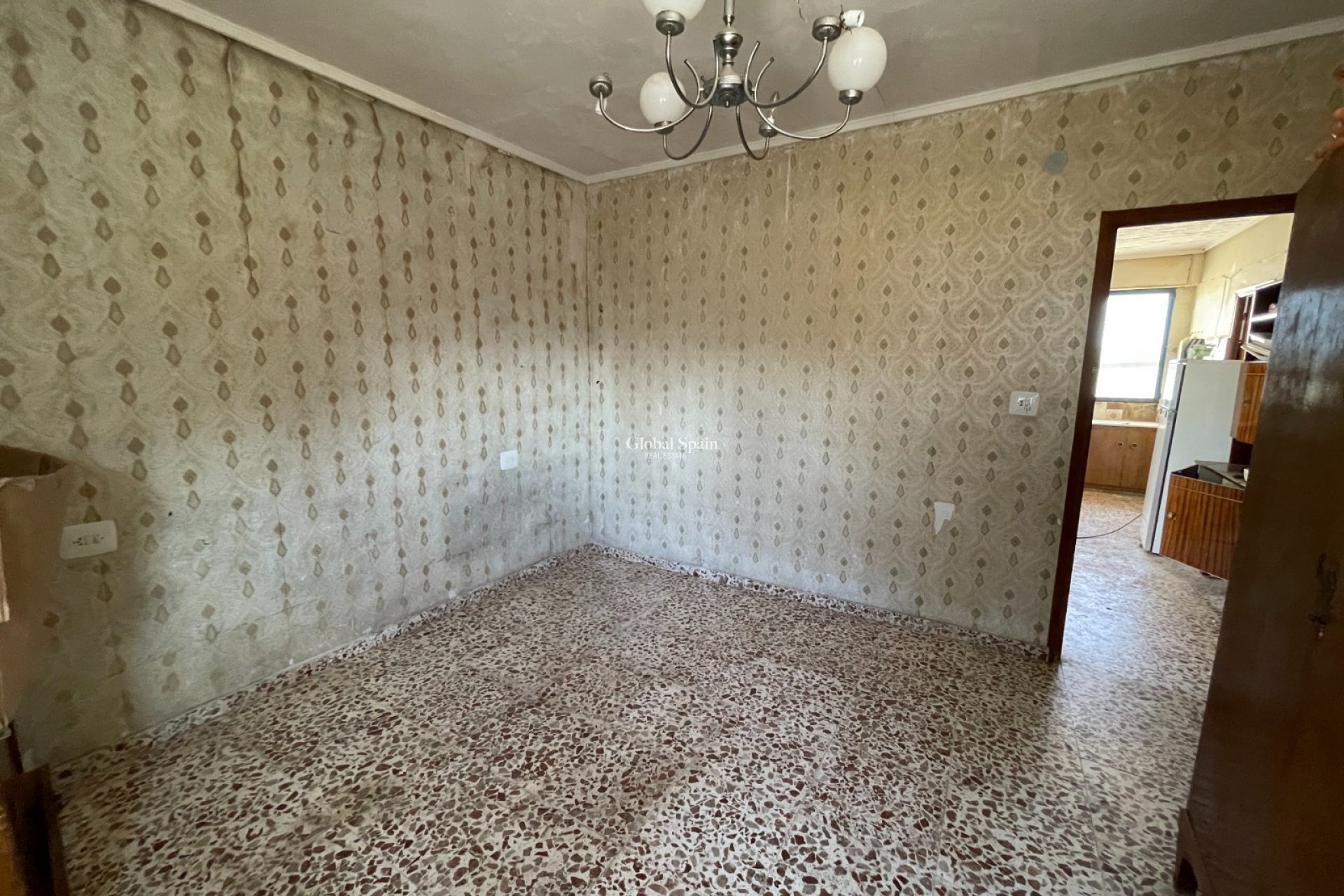 Resale - HOUSE -
ASPE - Inland