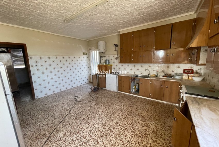 Resale - HOUSE -
ASPE - Inland