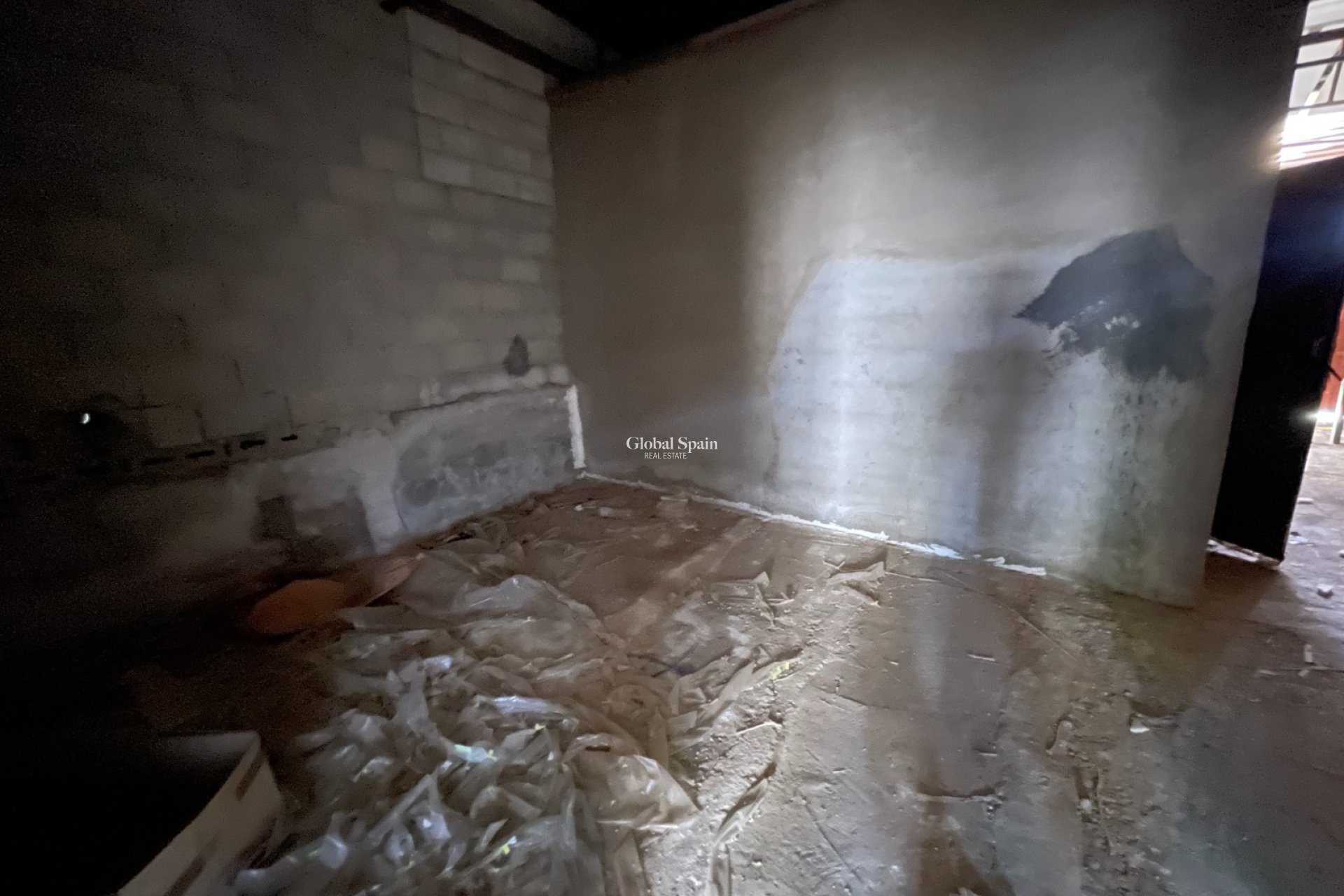 Resale - HOUSE -
ASPE - Inland