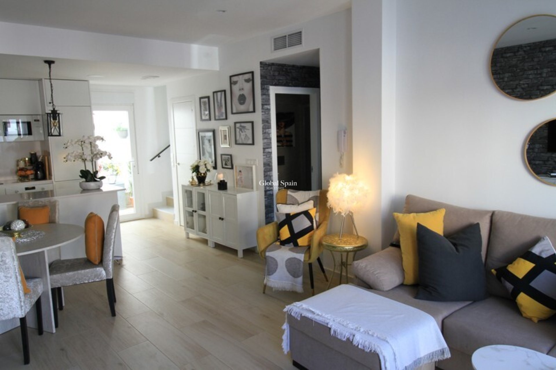 Resale - HOUSE -
AVILESES - Costa Calida